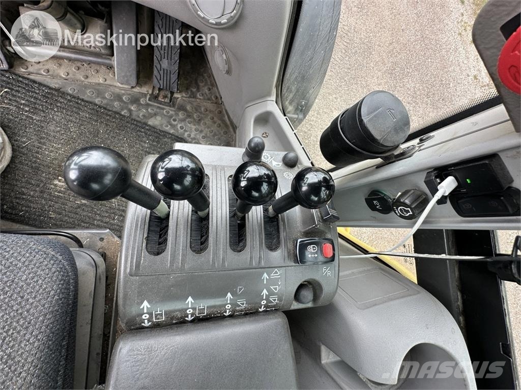 Volvo L90F Wheel loaders