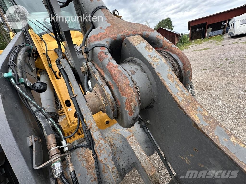 Volvo L90F Wheel loaders