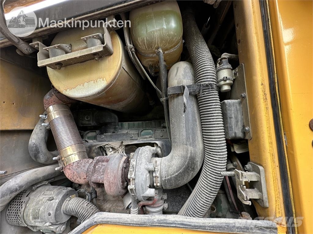 Volvo L90F Wheel loaders