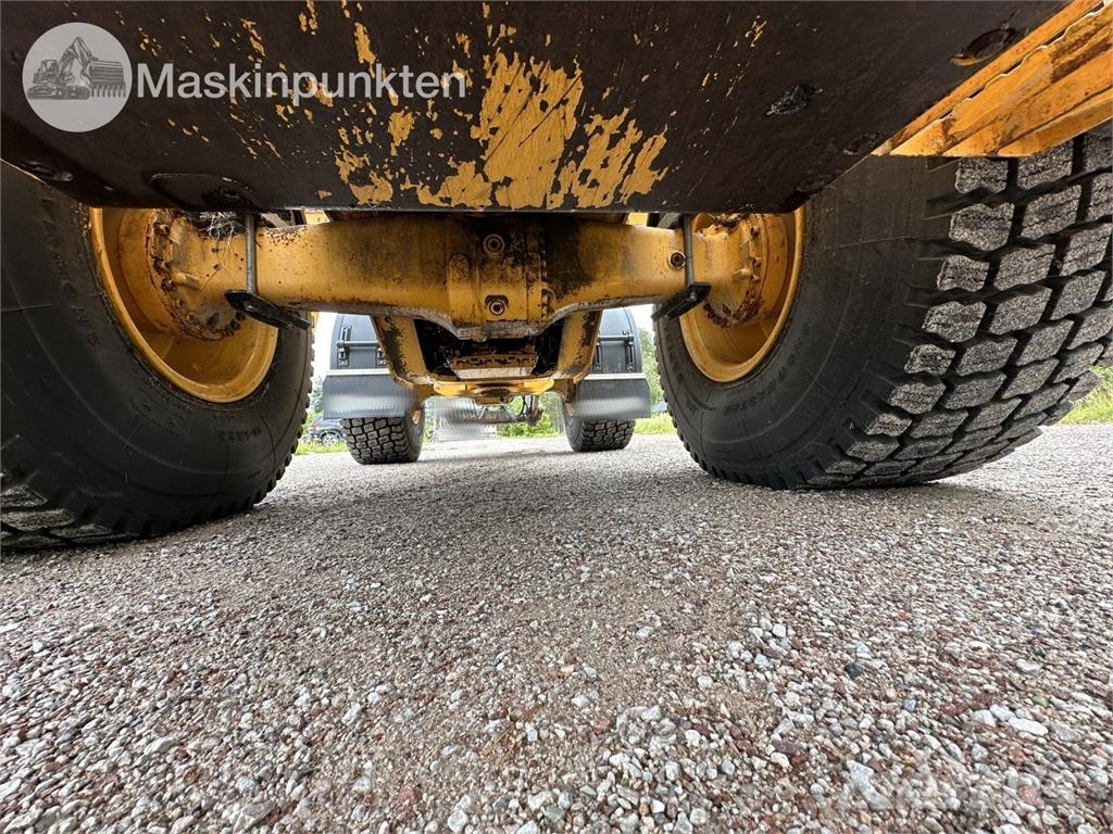 Volvo L90F Wheel loaders