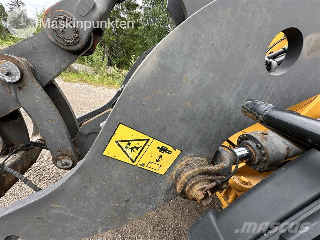 Volvo L90F Wheel loaders