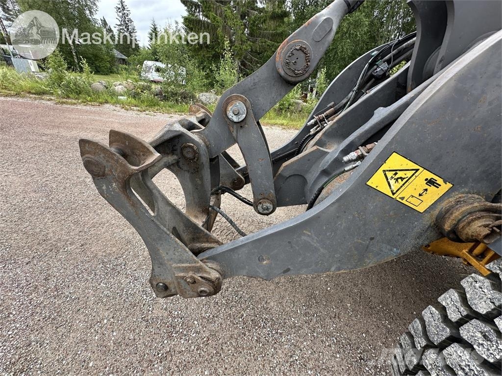 Volvo L90F Wheel loaders
