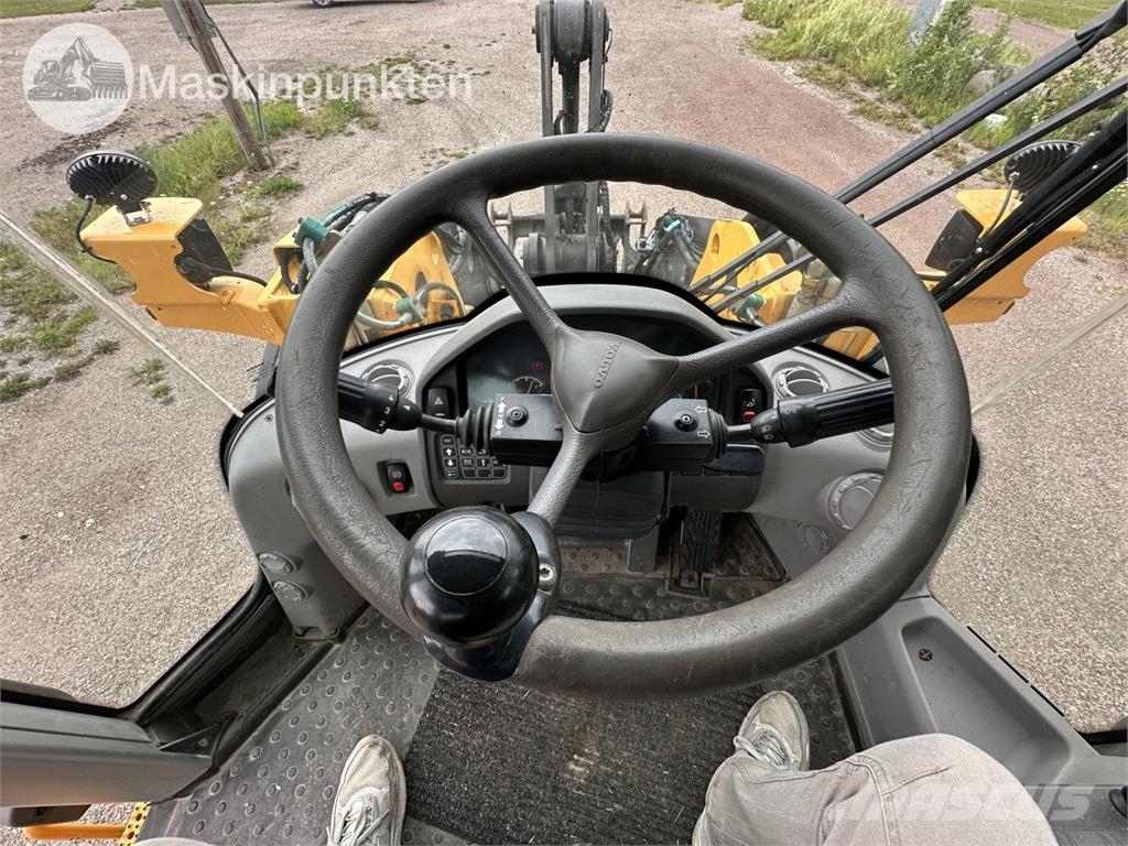 Volvo L90F Wheel loaders
