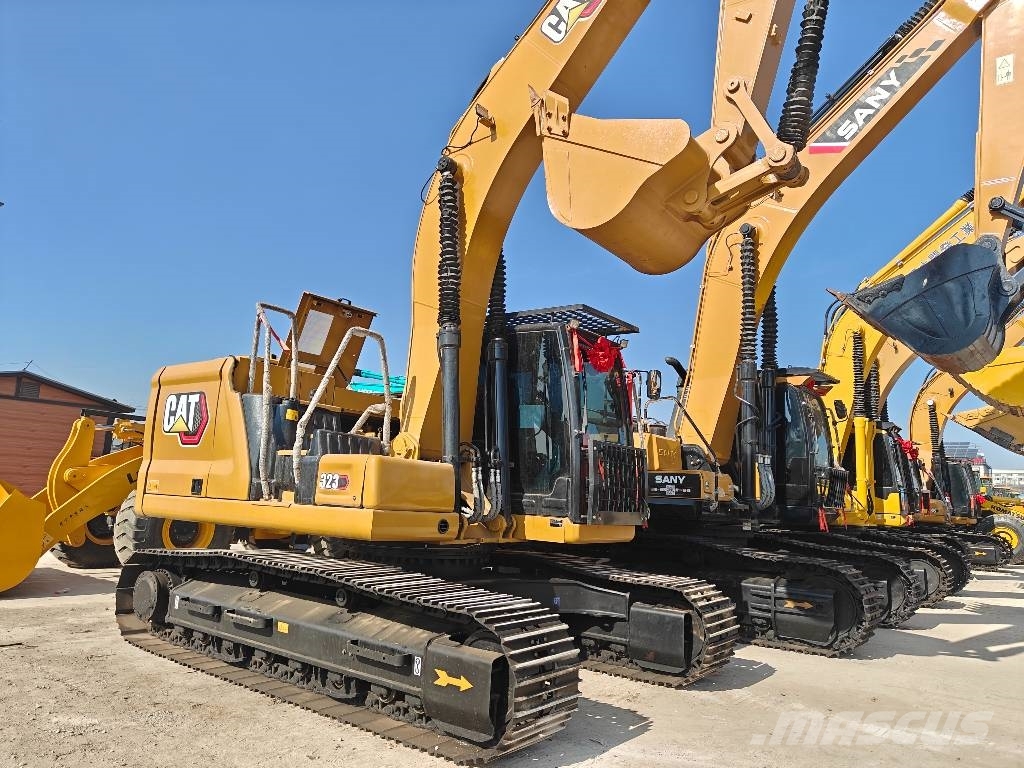 CAT 323 Escavadeiras de esteiras