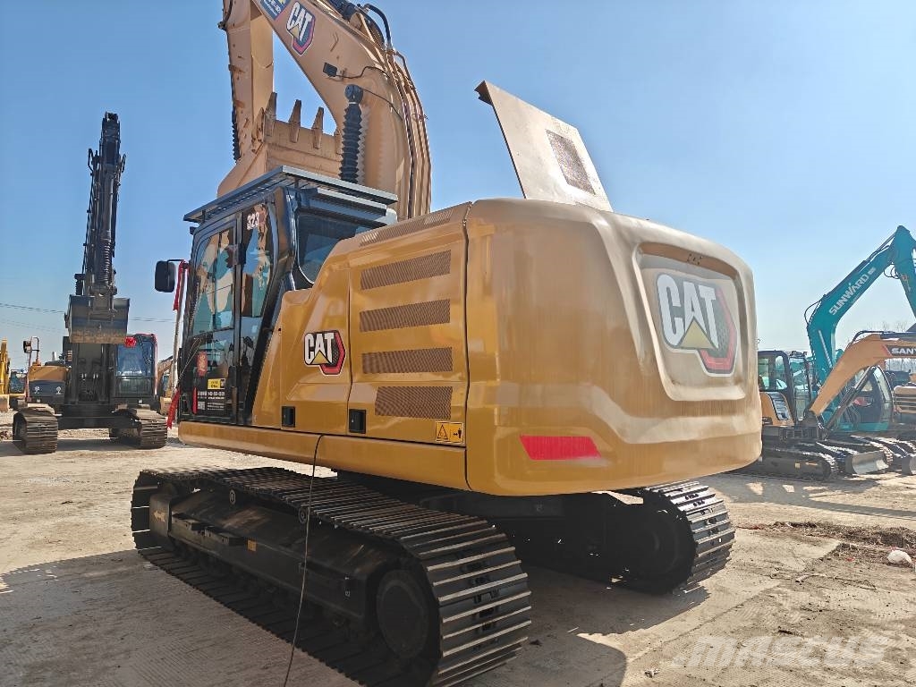 CAT 323 Escavadeiras de esteiras