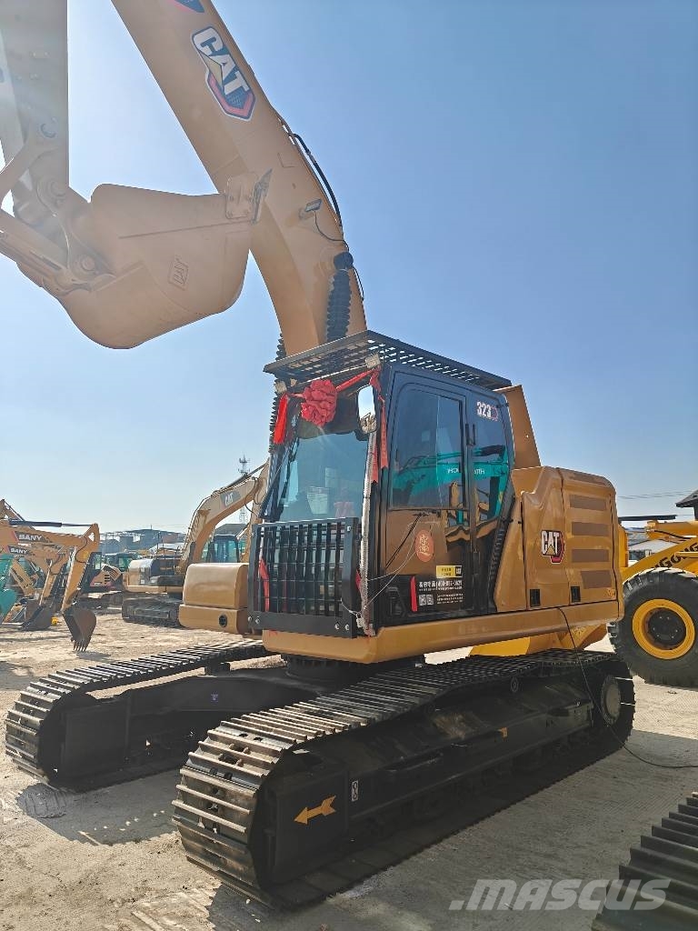 CAT 323 Escavadeiras de esteiras