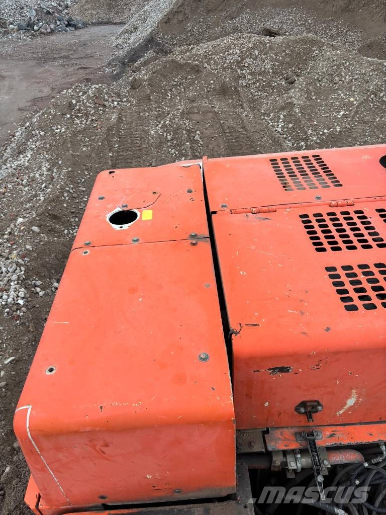 Hitachi ZX 470 Bagri goseničarji