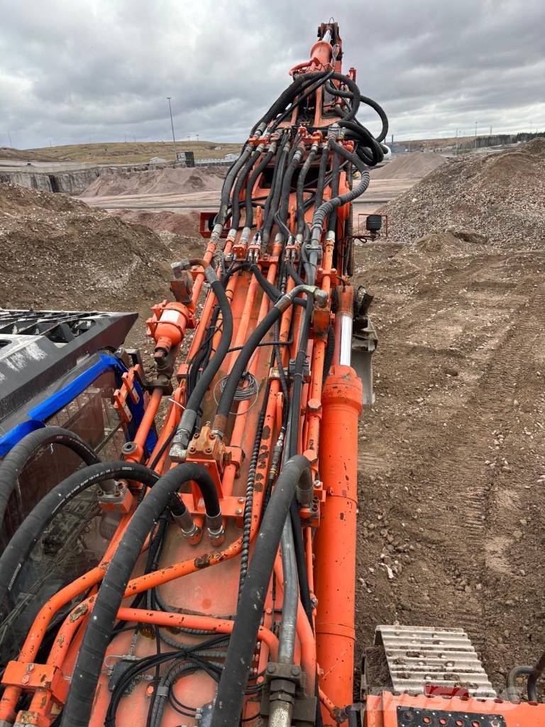 Hitachi ZX 470 Bagri goseničarji