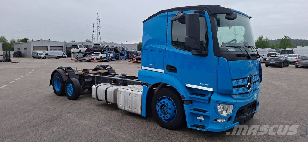 Mercedes-Benz Actros 1943 Automobili