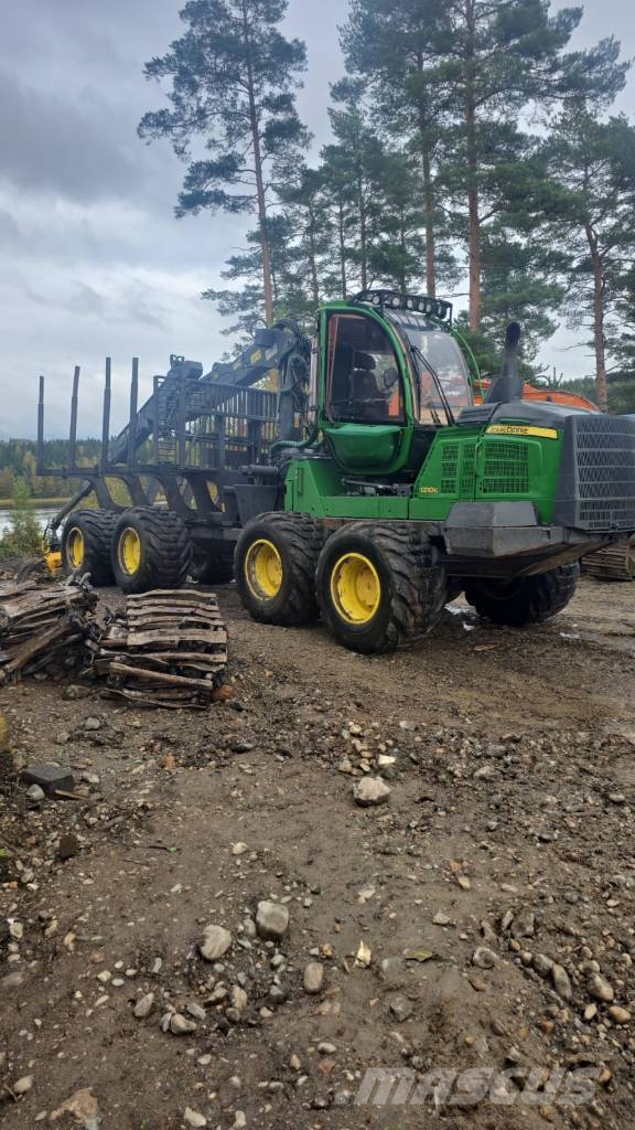 John Deere 1210 G Forwarder