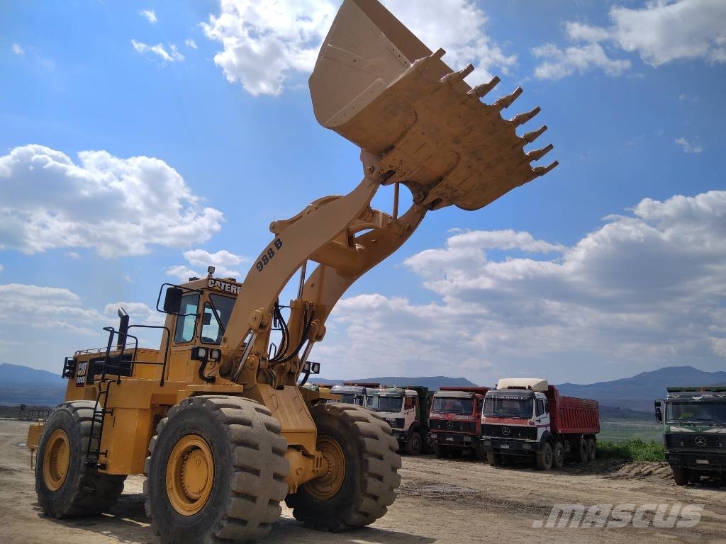 CAT 988 B Chargeuse sur pneus