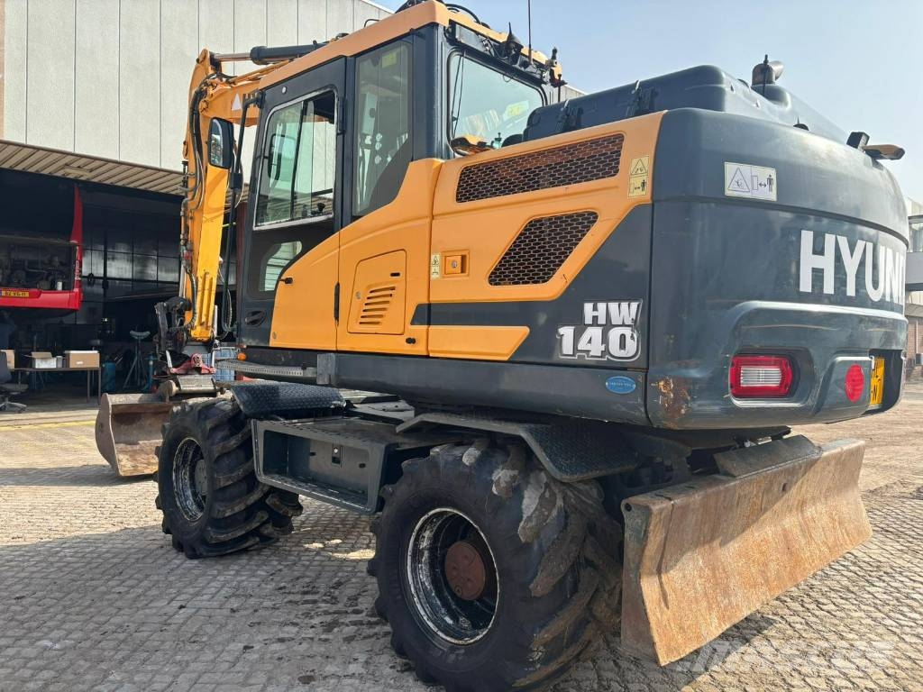 Hyundai HW 140 Excavadoras de ruedas