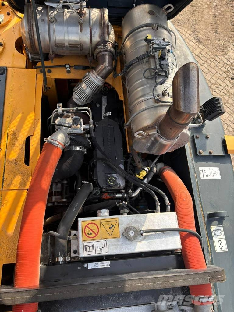 Hyundai HW 140 Excavadoras de ruedas