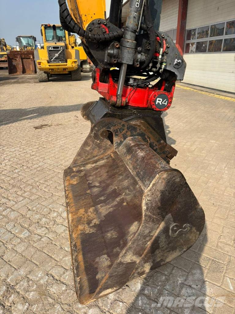 Hyundai HW 140 Excavadoras de ruedas