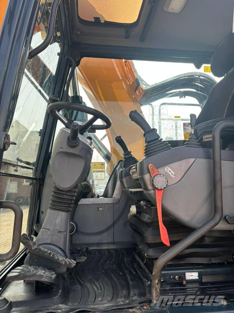 Hyundai HW 140 Excavadoras de ruedas
