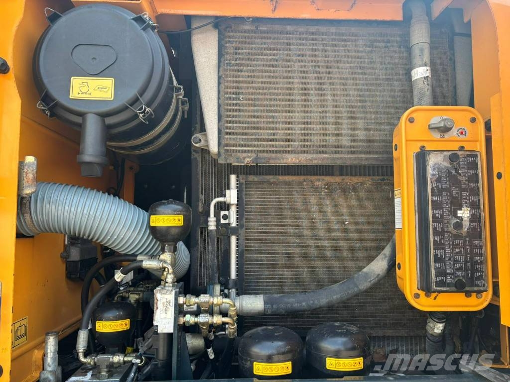 Hyundai HW 140 Excavadoras de ruedas