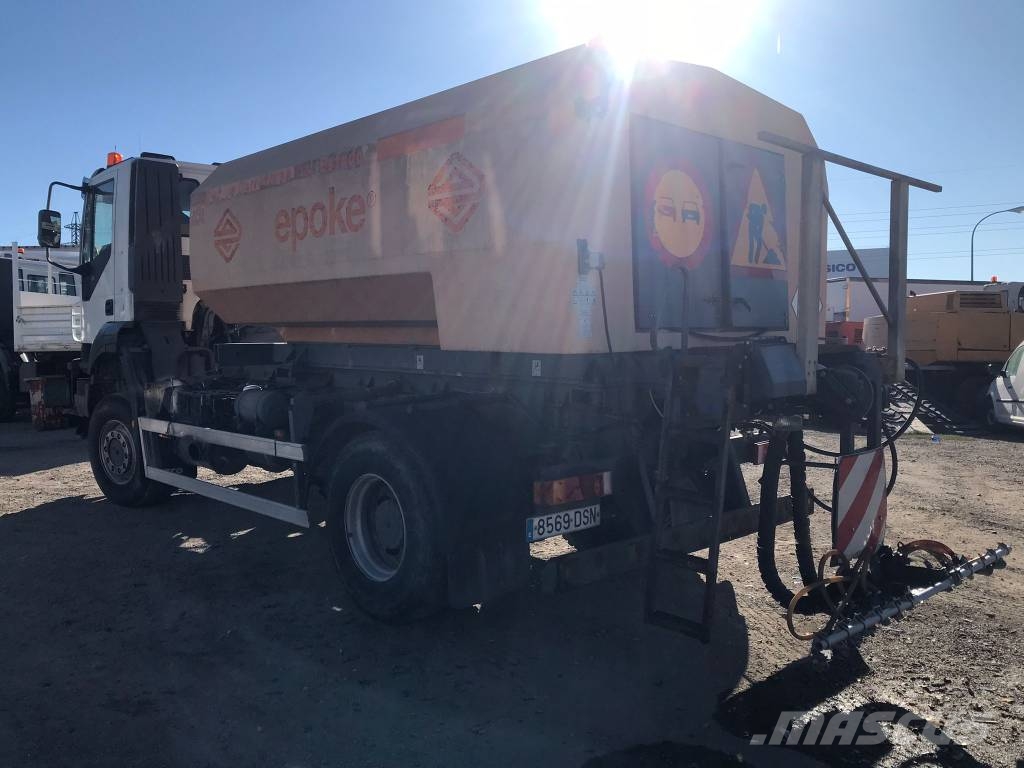 Iveco AD190T31W Tipper trucks