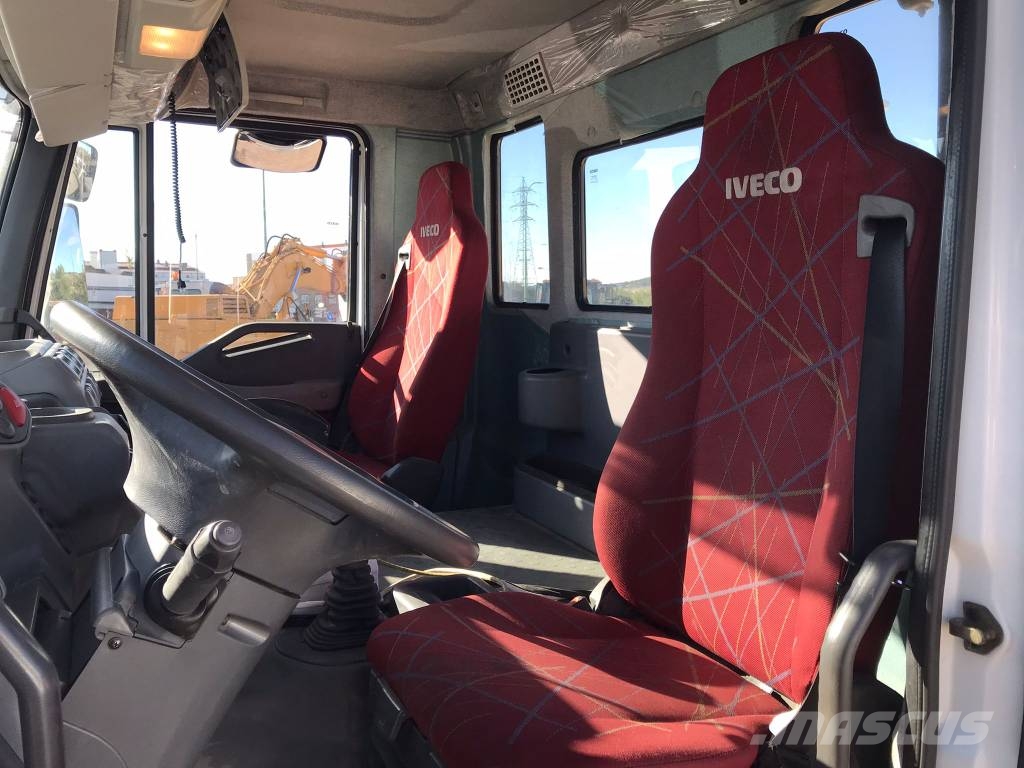 Iveco AD190T31W Tipper trucks