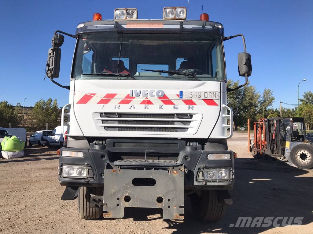 Iveco AD190T31W Tipper trucks