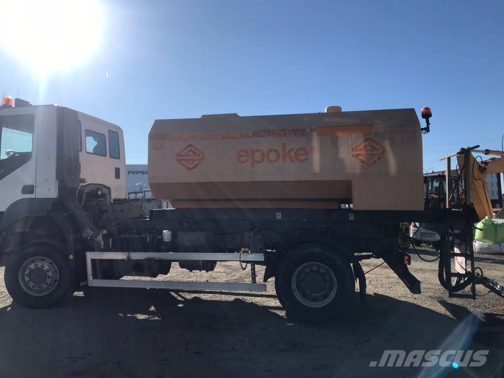 Iveco AD190T31W Tipper trucks