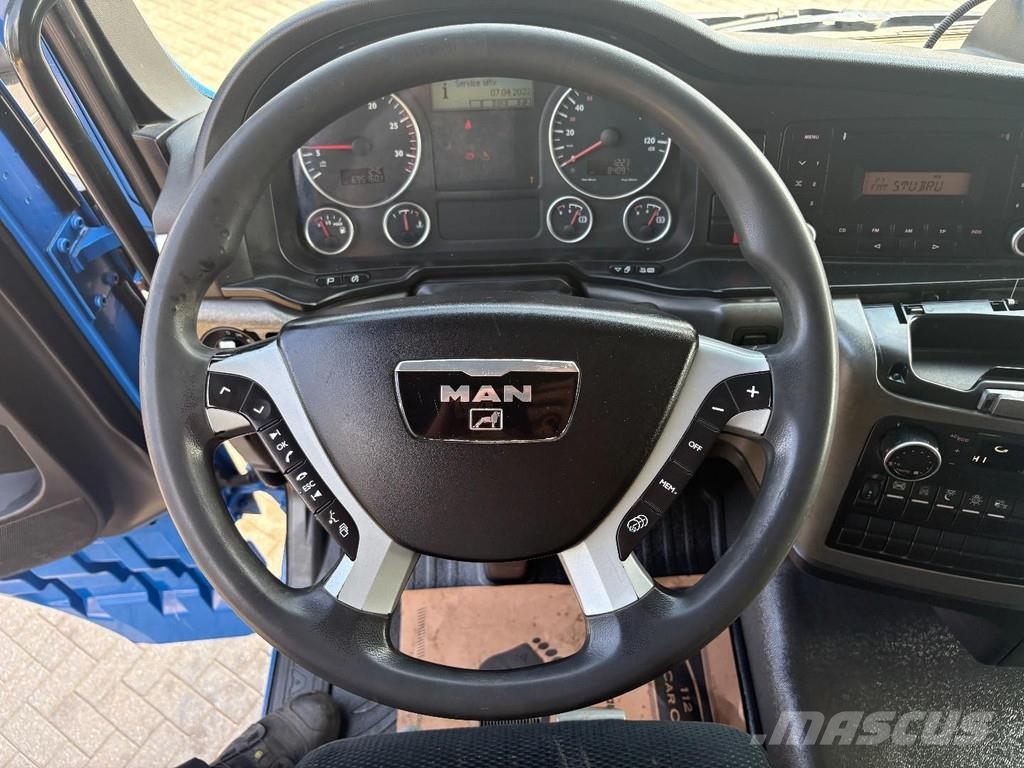 MAN TGS 18.360 + ISOLATION FABRIC INCL. ENGINE + BDF S شاحنات ذات هيكل صندوقي