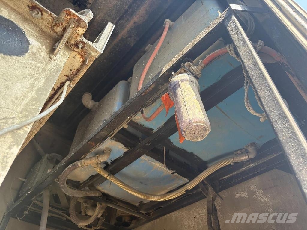 MAN TGS 18.360 + ISOLATION FABRIC INCL. ENGINE + BDF S شاحنات ذات هيكل صندوقي