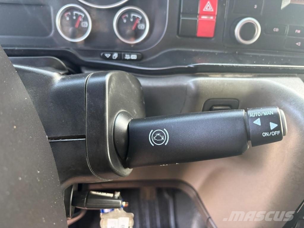 MAN TGS 18.360 + ISOLATION FABRIC INCL. ENGINE + BDF S شاحنات ذات هيكل صندوقي