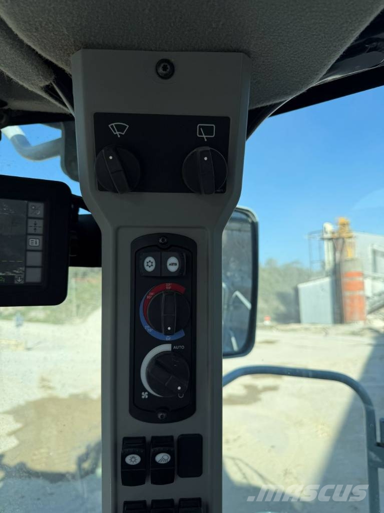CAT 988 K Kolesni nakladalci