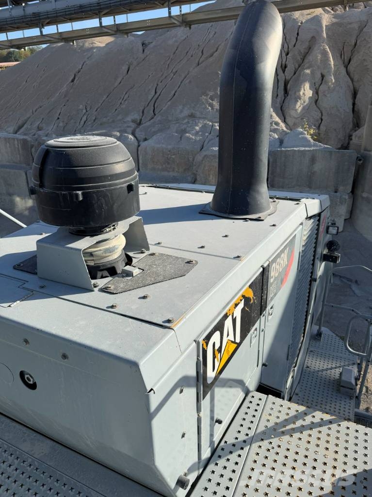 CAT 988 K Kolesni nakladalci