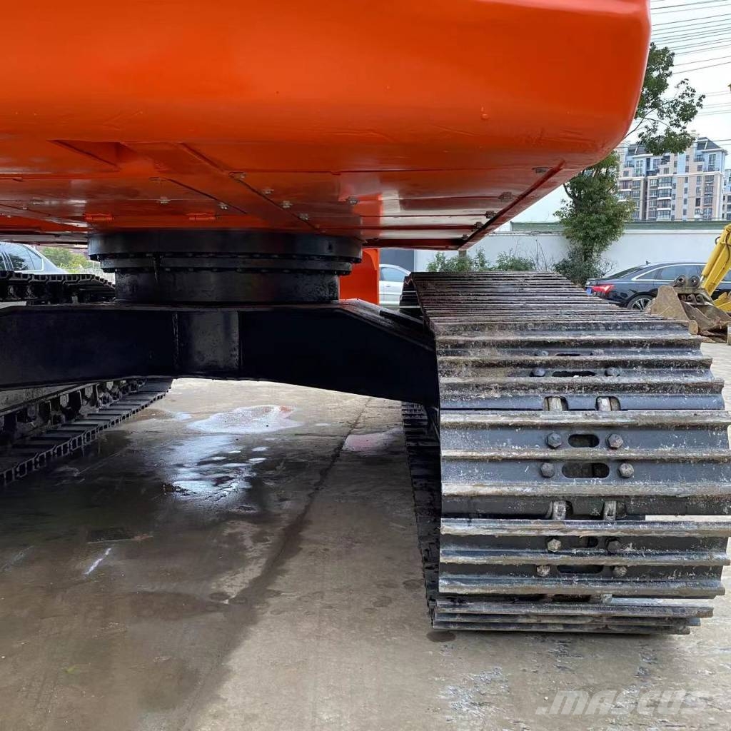 Doosan DX 225 LC Raupenbagger