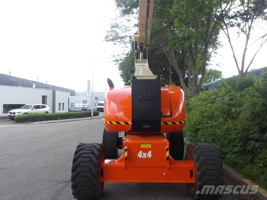 JLG 800AJ Piattaforme a braccio articolato