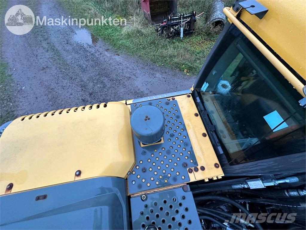 Volvo EC220DL Raupenbagger