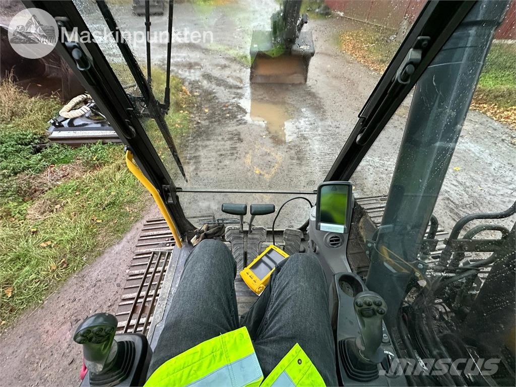 Volvo EC220DL Raupenbagger