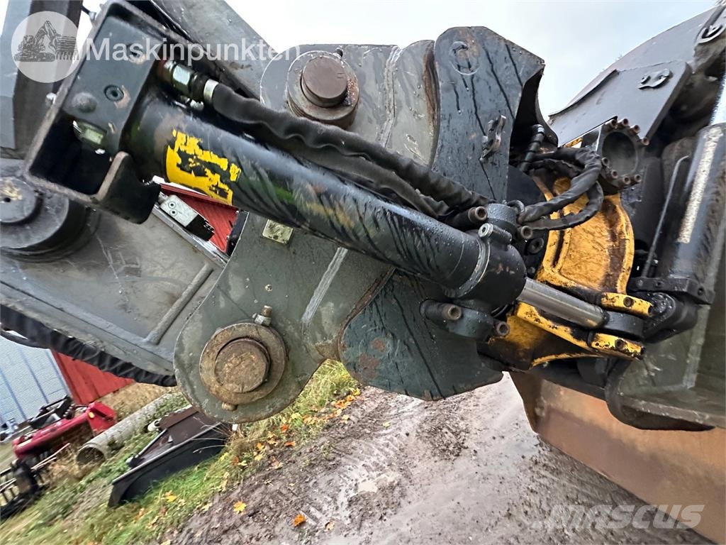 Volvo EC220DL Raupenbagger