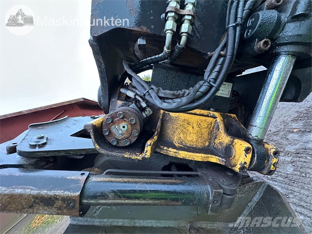Volvo EC220DL Raupenbagger