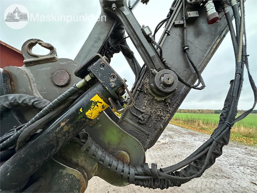 Volvo EC220DL Raupenbagger