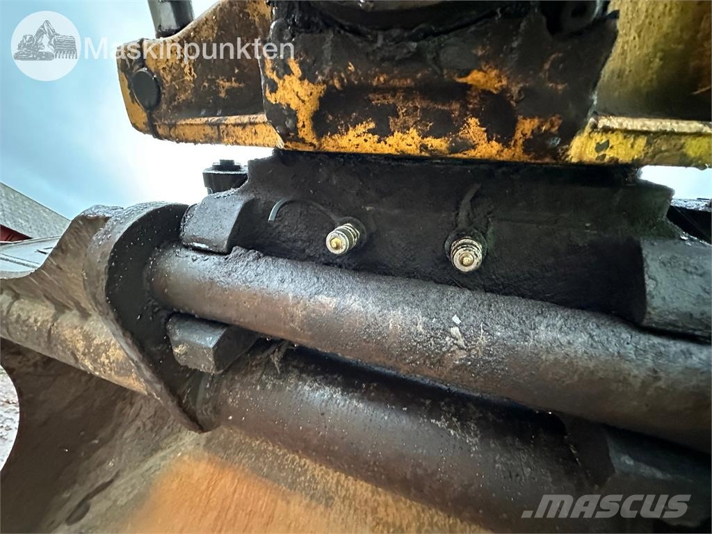 Volvo EC220DL Raupenbagger