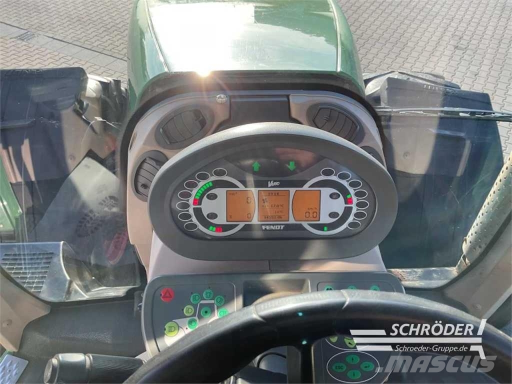 Fendt 924 VARIO Трактори