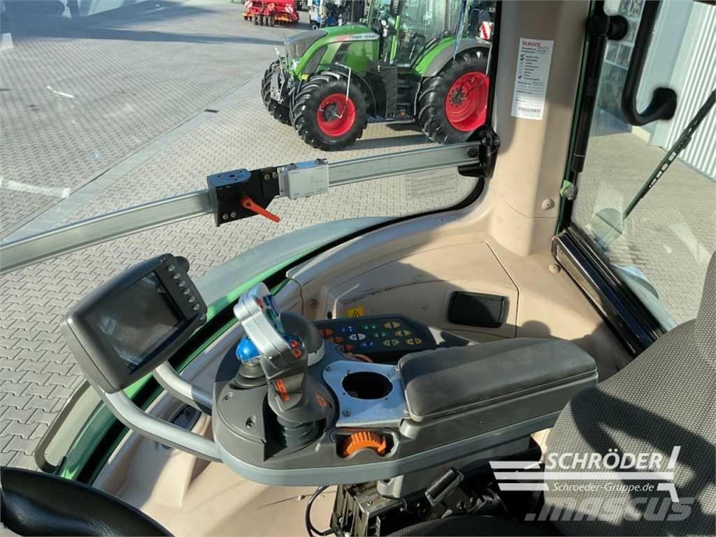 Fendt 924 VARIO Трактори