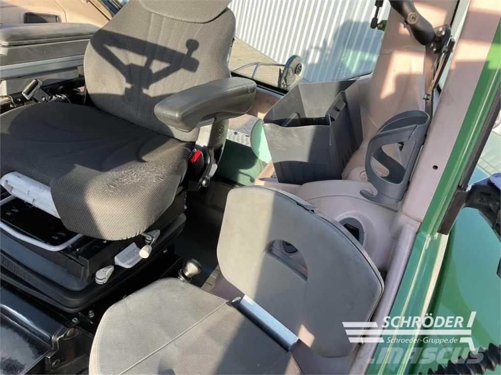 Fendt 924 VARIO Трактори