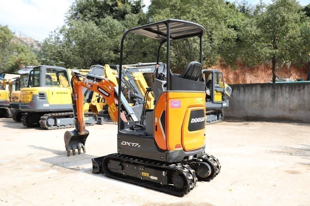 Doosan DX 17 Εκσκαφείς με ερπύστριες