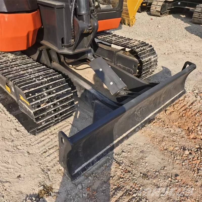 Kubota KX 185-3 중형굴삭기 7톤-28톤