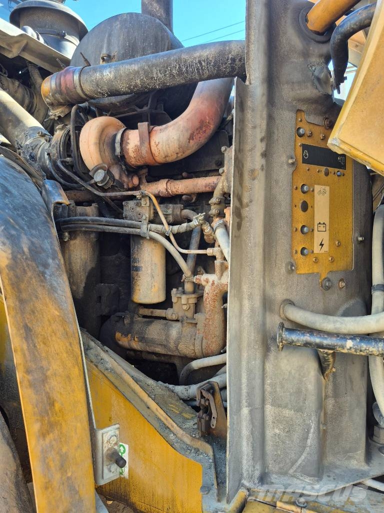 CAT 980H 輪胎式裝載機