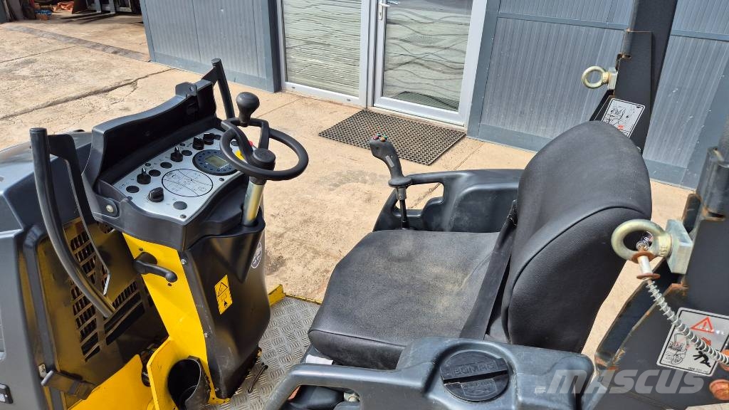 Bomag BW 100 ADM-5 - 2020 YEAR - 685 WORKING HOURS Tandemrullid