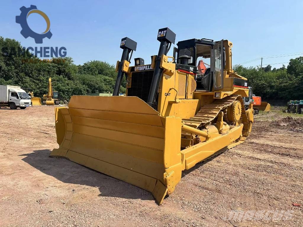 CAT D8R Buldožerji goseničarji