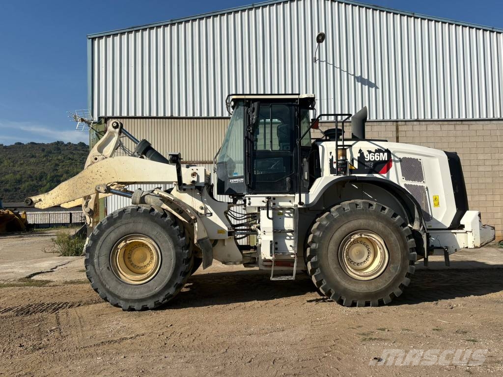 CAT 966 M Kolesni nakladalci