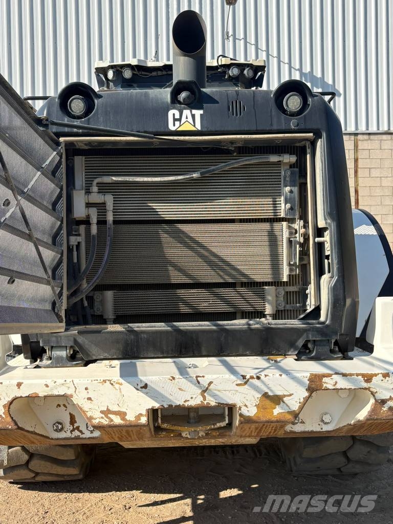 CAT 966 M Kolesni nakladalci