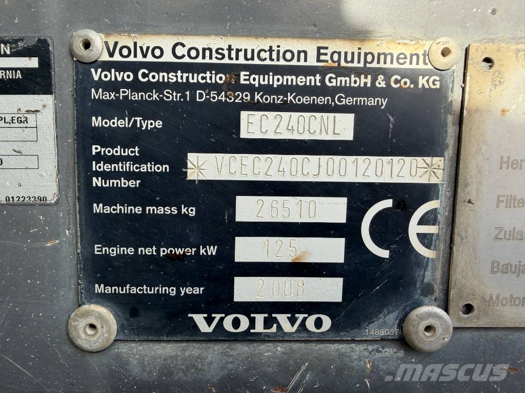 Volvo EC 240 C N L Escavadoras de rastos