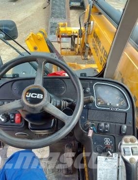 JCB 540-140 Teleskopski viličarji
