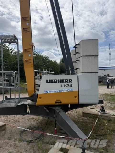 Liebherr Kran L1-24 Grúas torre